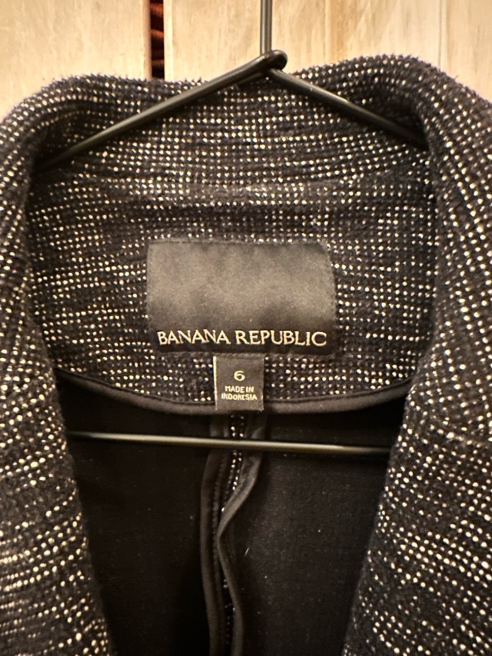 Banana Republic Textured Soft Blazer (Black & White)